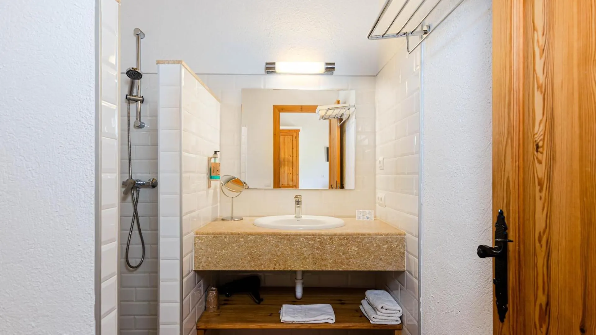 Yourhouse Agroturismo Can Porreti La Conillera リョレート・デ・ビスタレグレ アパート