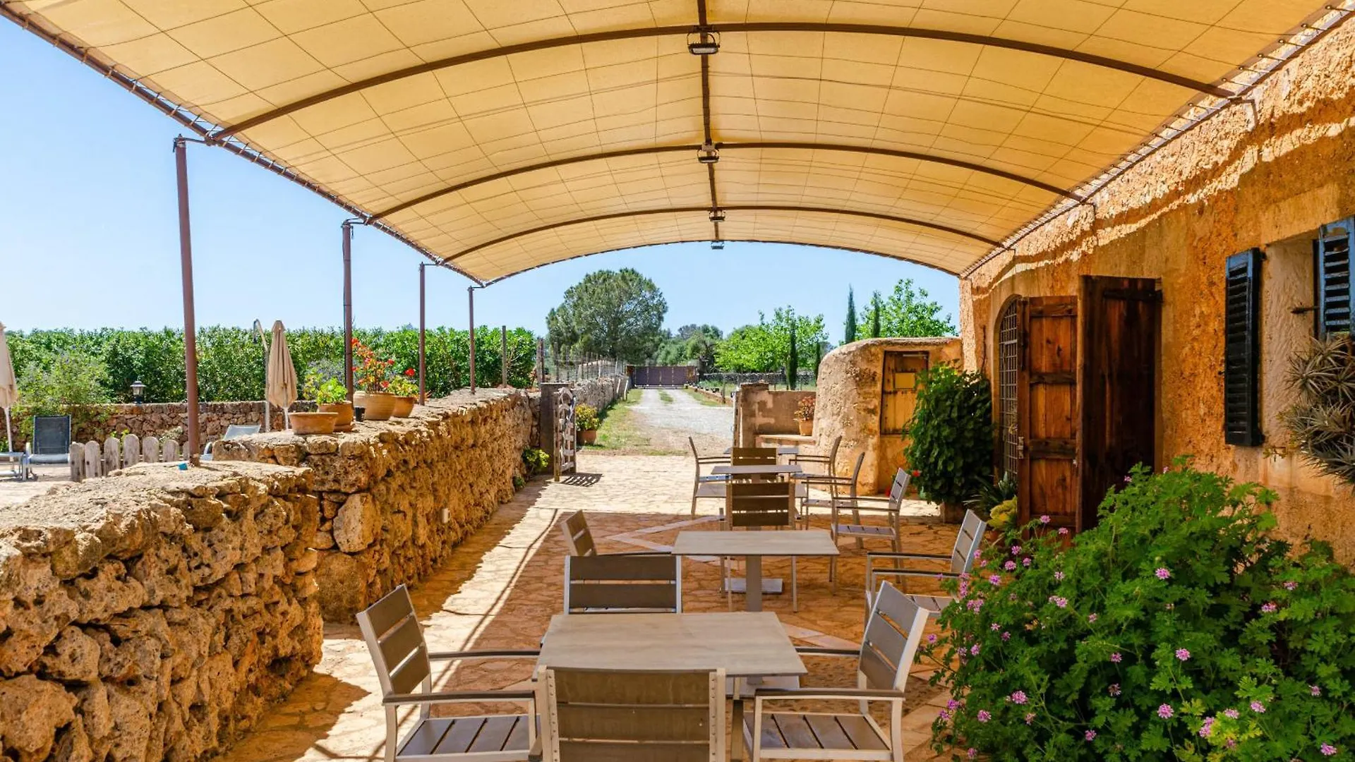 Yourhouse Agroturismo Can Porreti La Conillera リョレート・デ・ビスタレグレ スペイン